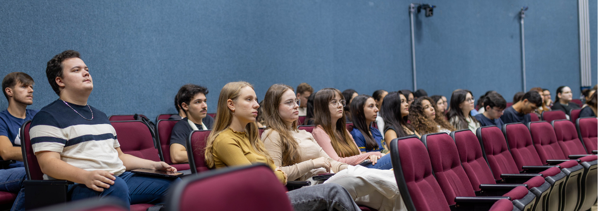 PUC Minas Poços de Caldas realiza transmissão de cirurgia sediada na Santa Casa 