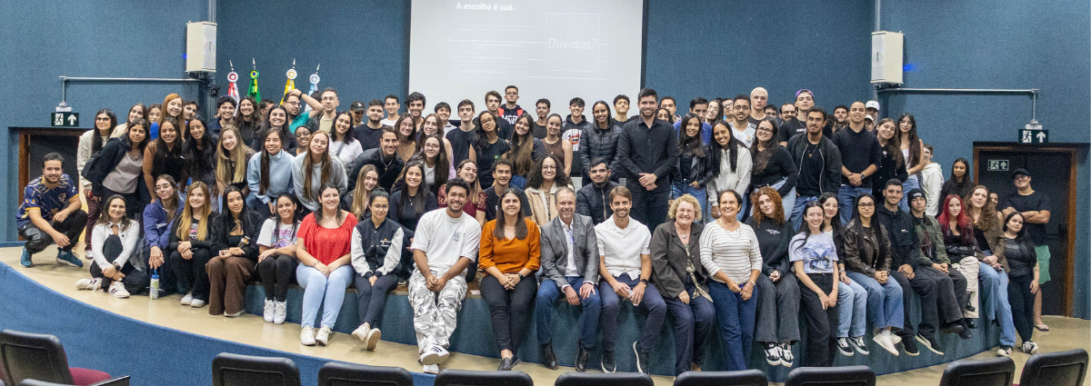 Alunos de Administração se reúnem para participar do 7º ADM Meeting