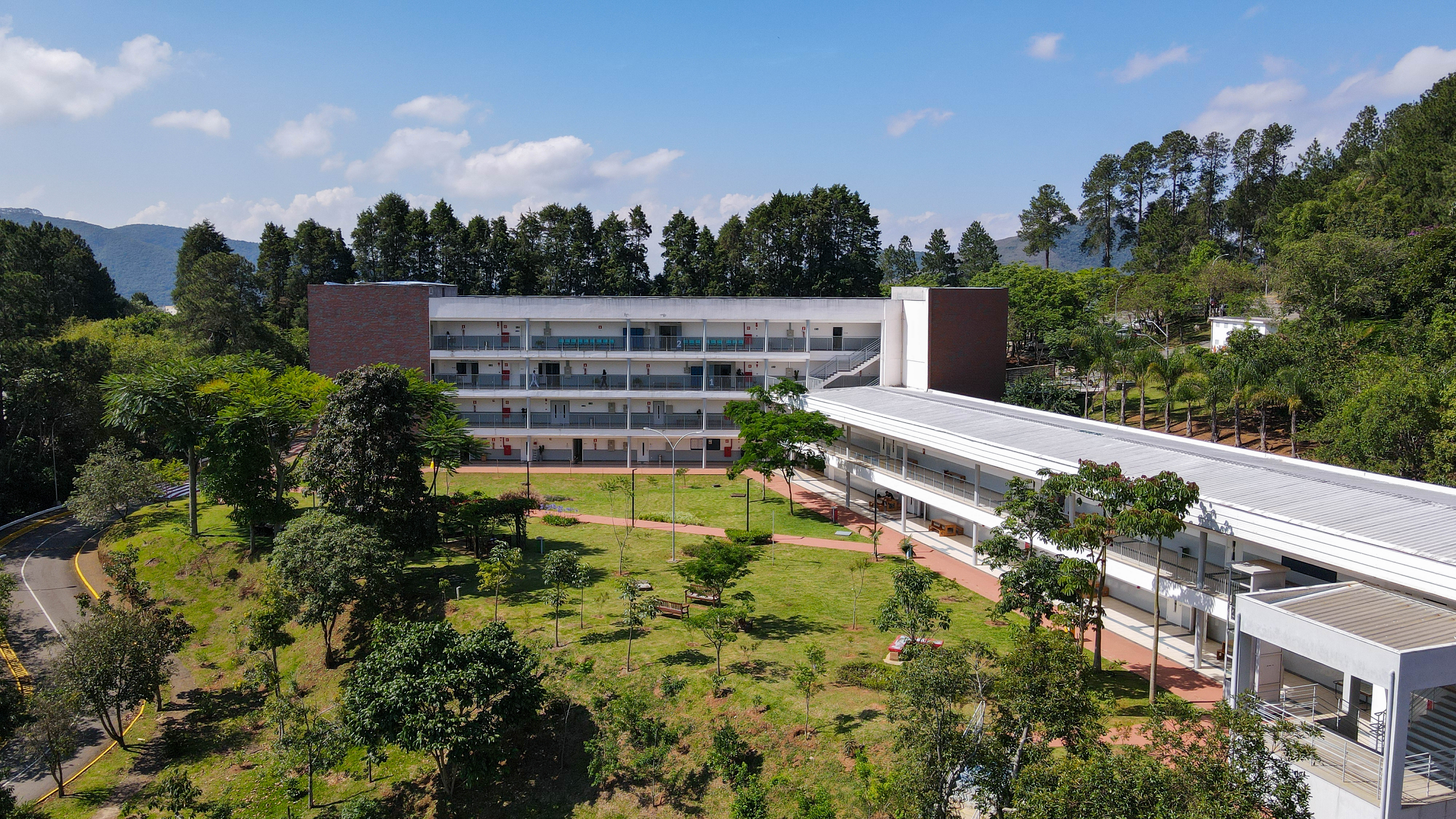 Foto das instalações do curso - Imagem 1